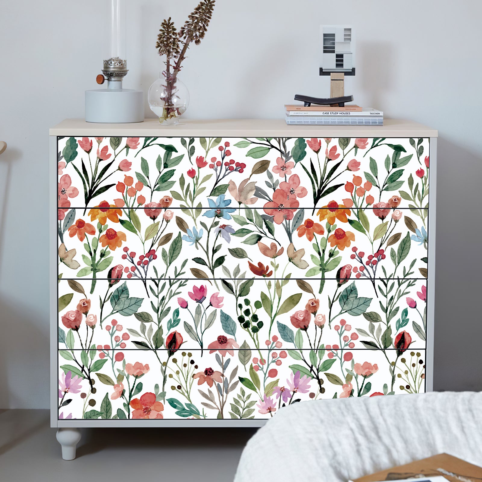 Green and Pink Wildflower Wallpaper