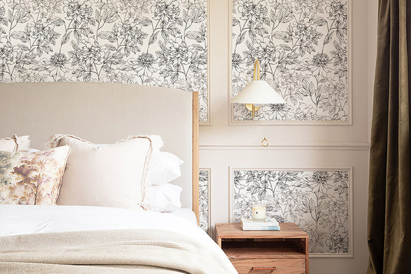 Black and White Floral Wallpaper