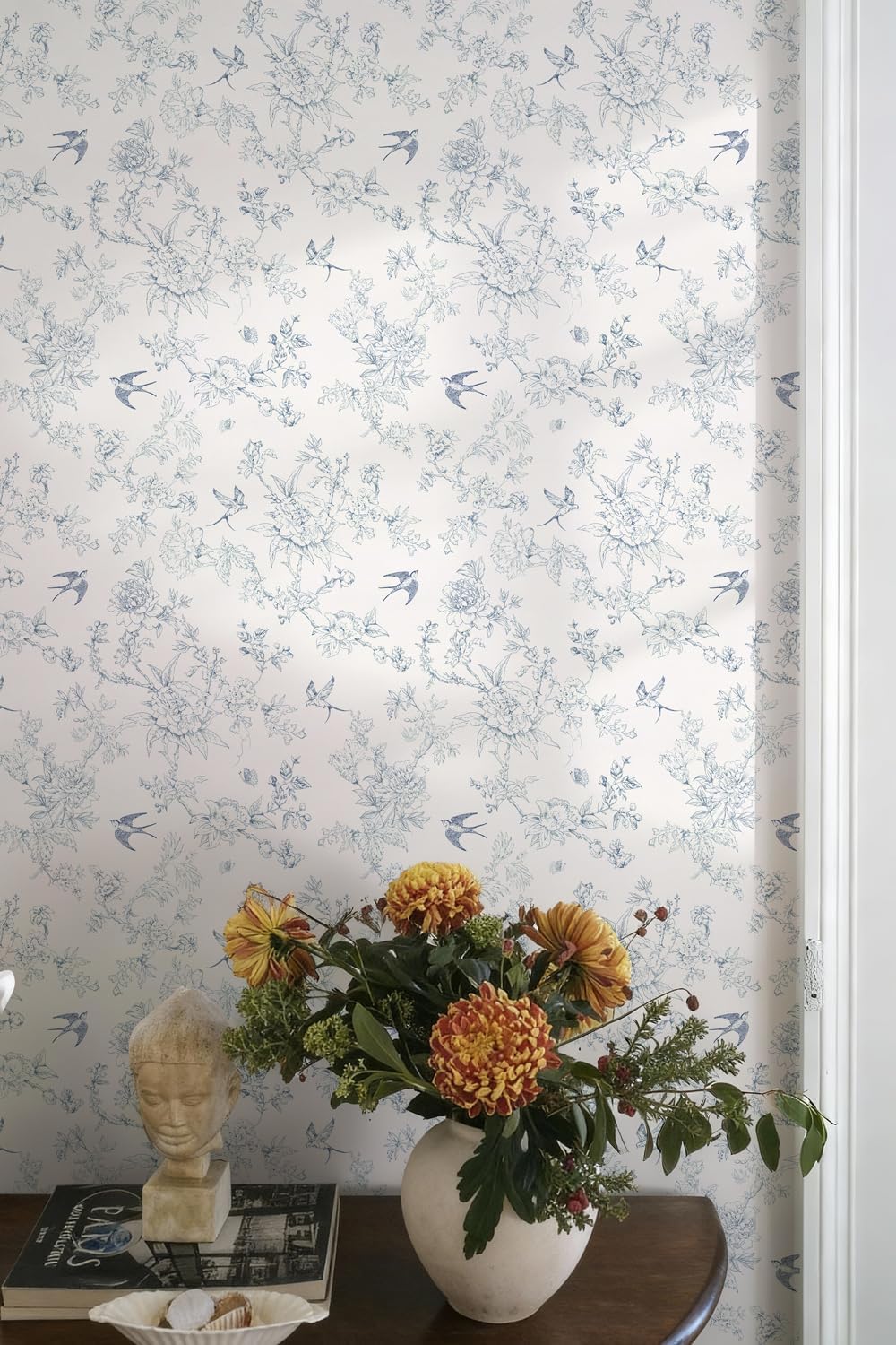Retro Floral and Bird Pattern Self-Adhesive Wallpaper