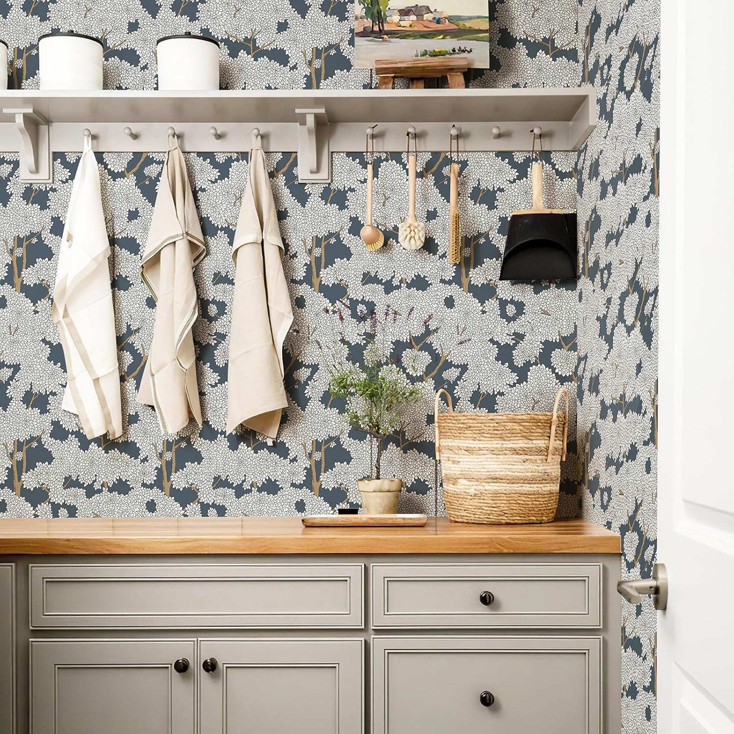 Tree Wallpaper — Peel-and-Stick Jungle Wallpaper & Forest Murals