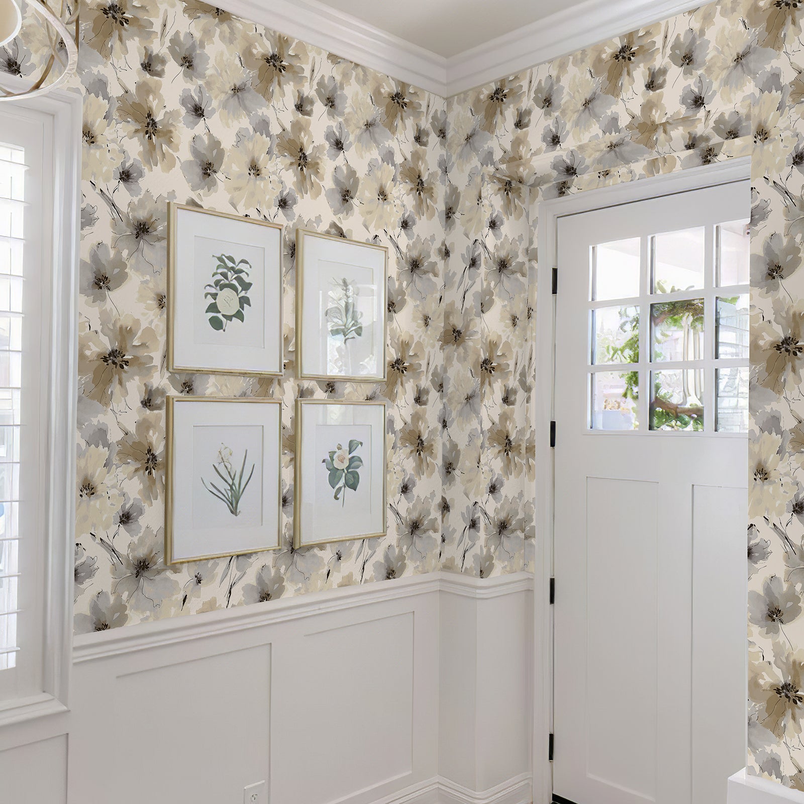 Abziehbare und aufklebbare Tapete mit Aquarellblumen in Beige
