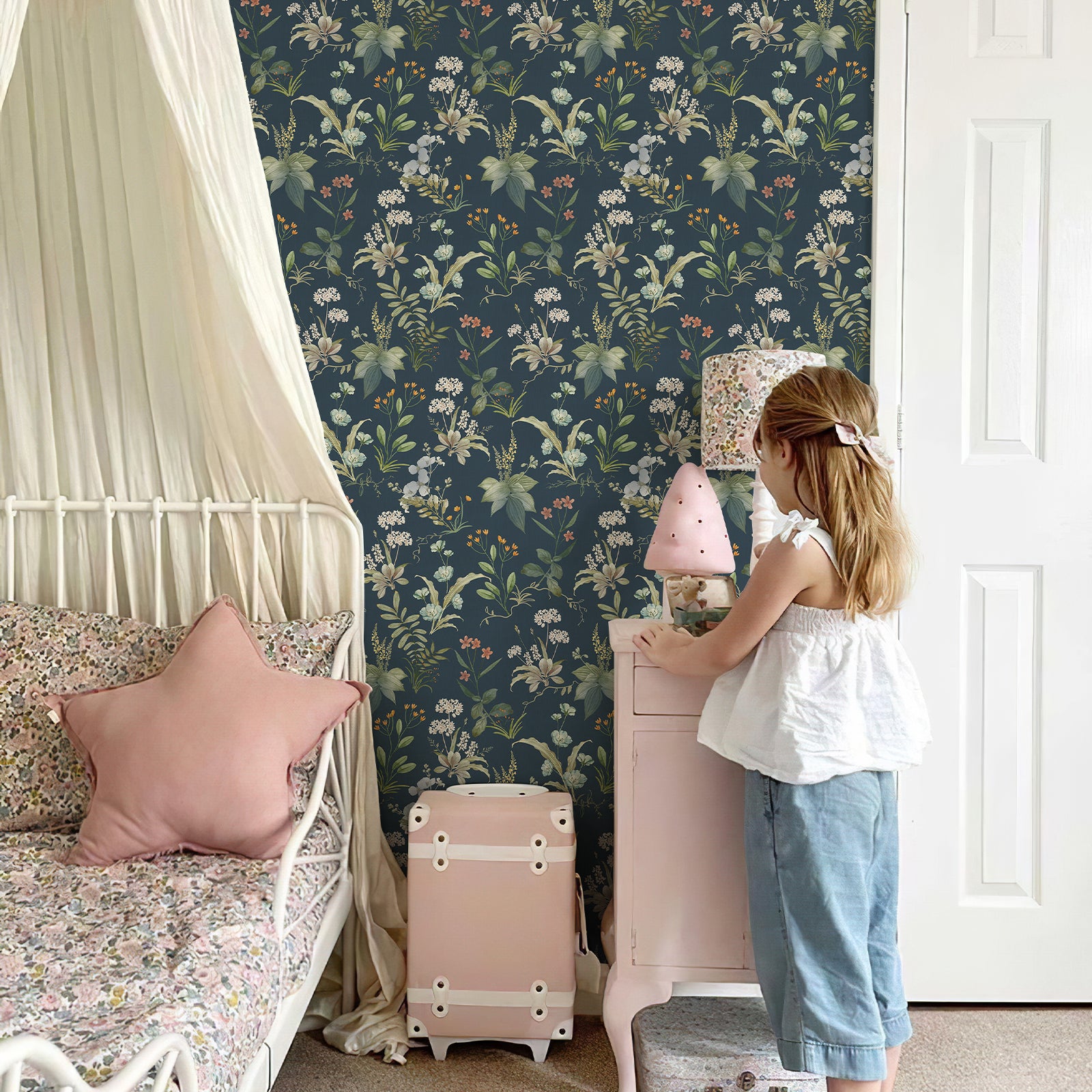 Wildflowers Botanical Wallpaper