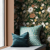 Vintage-Tapete im Landhausstil mit Blumenmuster in Grau