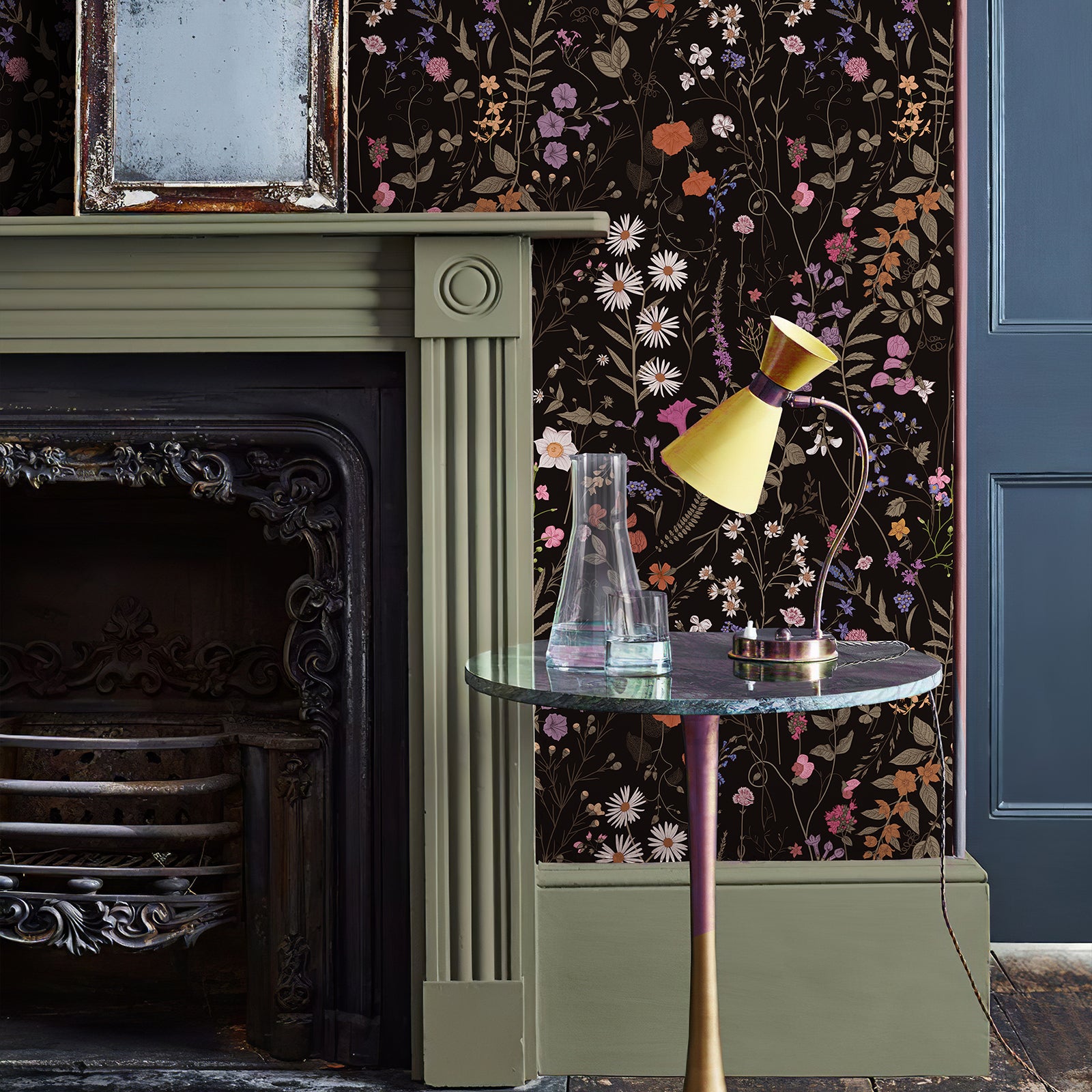 Wildflower Botanical Peel and Stick Wallpaper