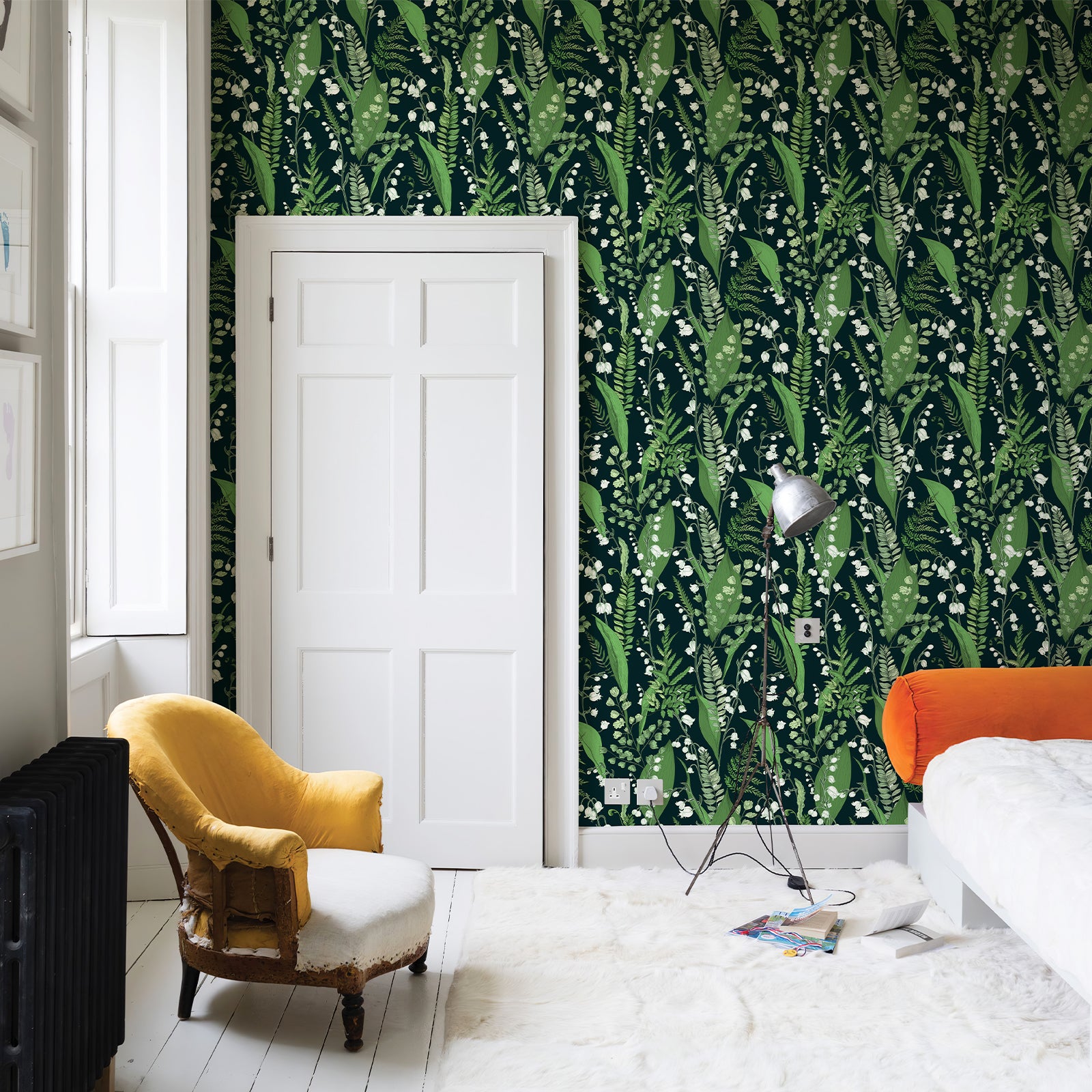 Vintage Floral Wallpaper Peel and Stick Wallpaper Green Leaf Lily