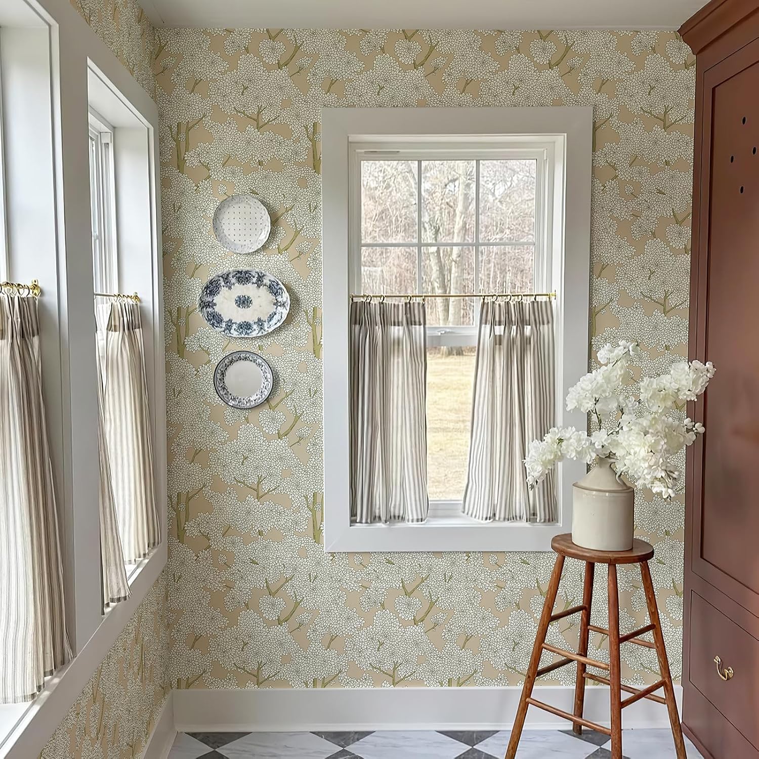 Tree Wallpaper — Peel-and-Stick Jungle Wallpaper & Forest Murals