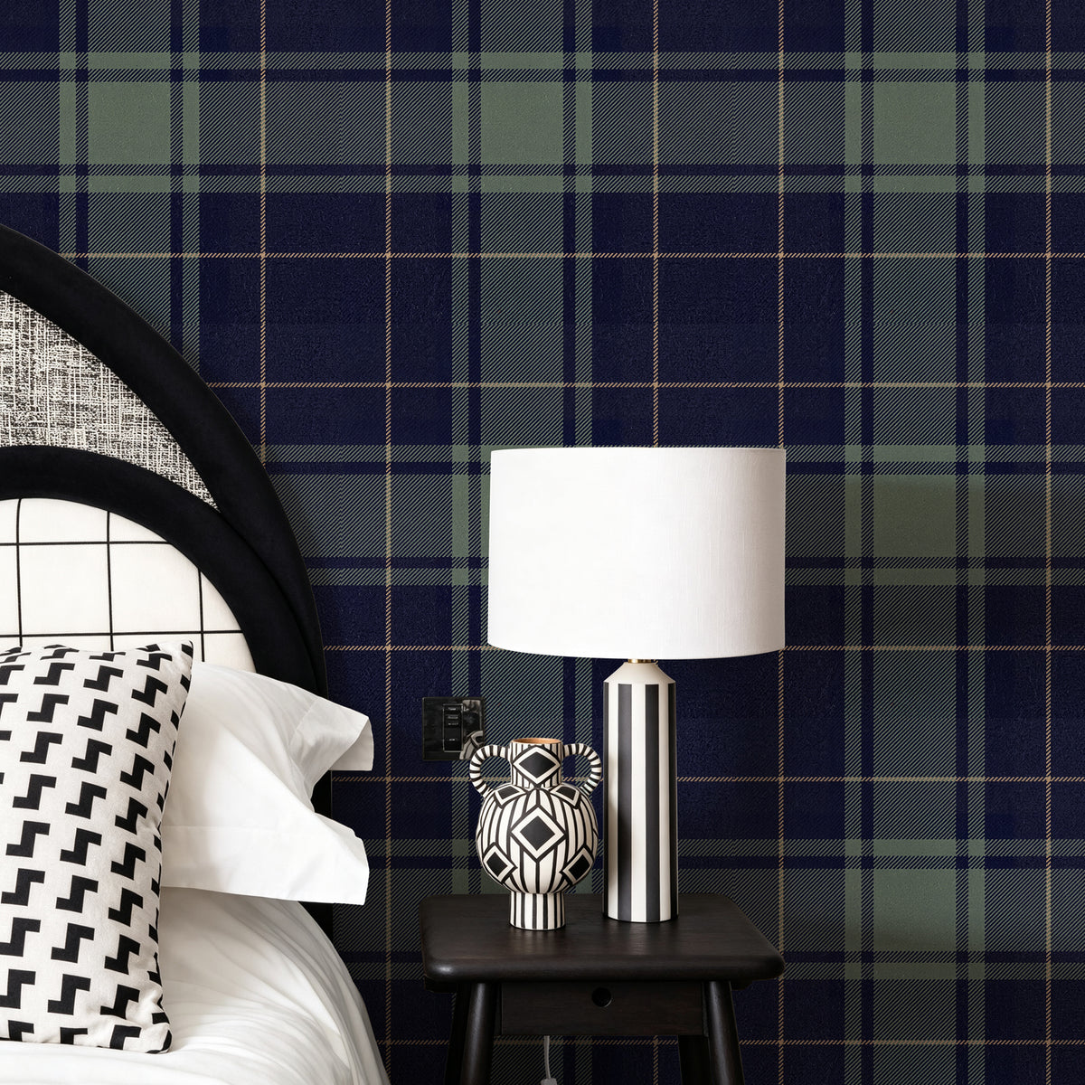 Classic navy tartan hunting plaid Dark Academia wallpaper retro bedroom accent wall